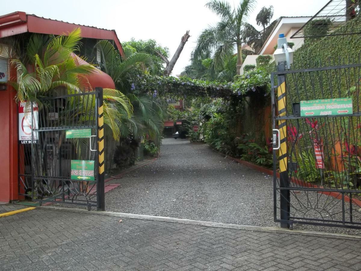 Hotel Tierra Del Fuego La Fortuna Exterior photo